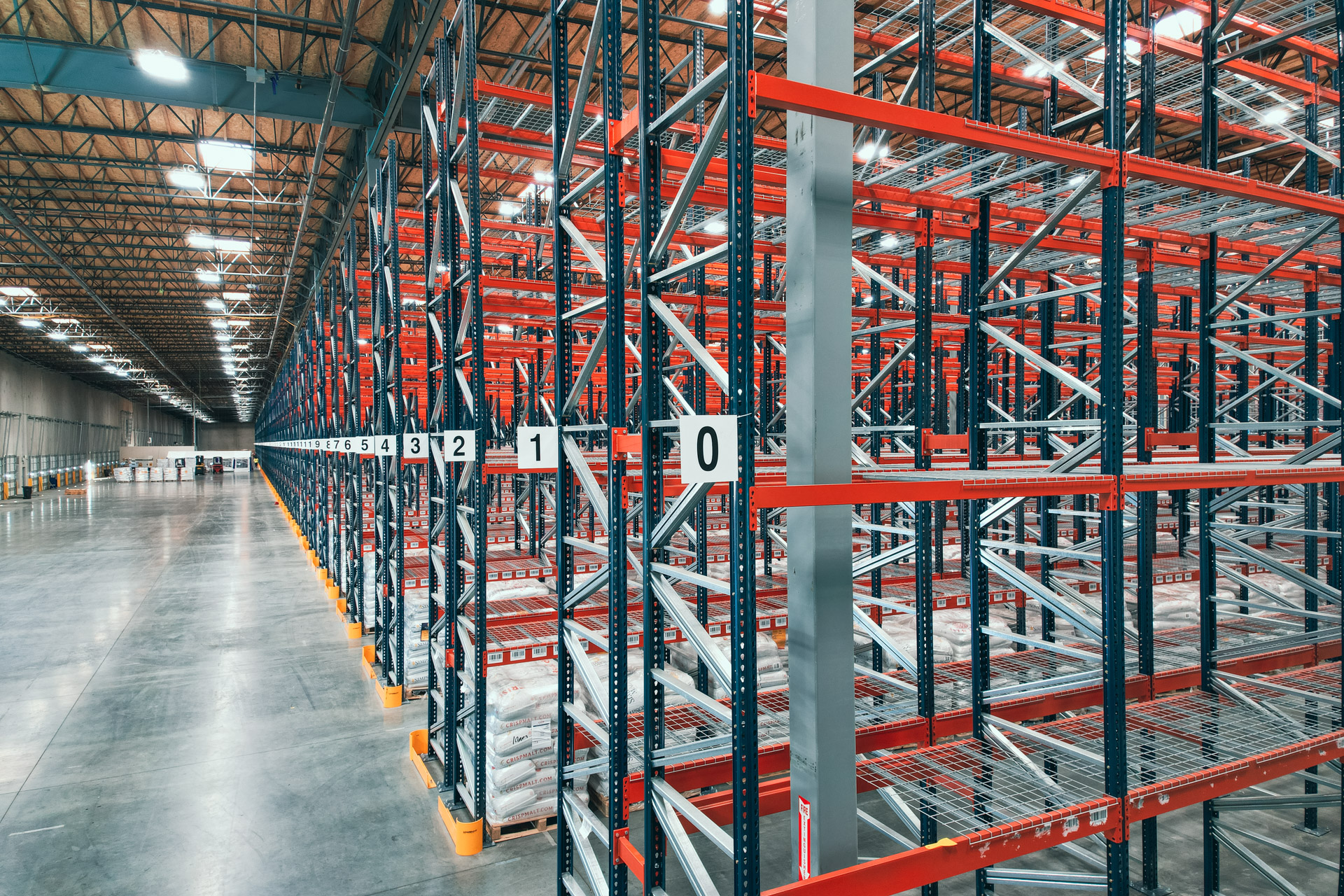 Industrial pallet racking warehouse in Anaheim California